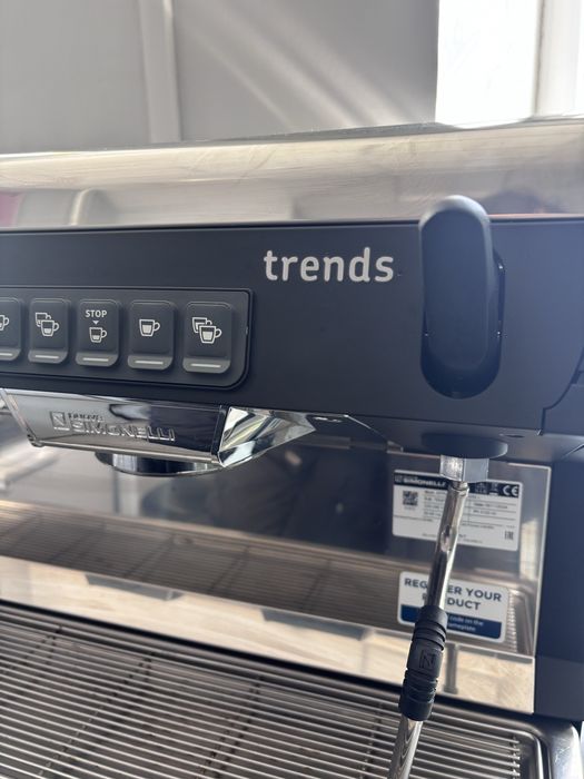 Професійна кавомашина  Nuova Simonelli Appia Life Timer 2Gr