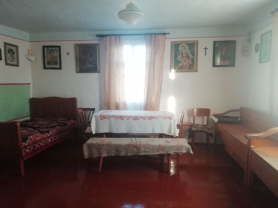 Продаж будинку в смт Обертин