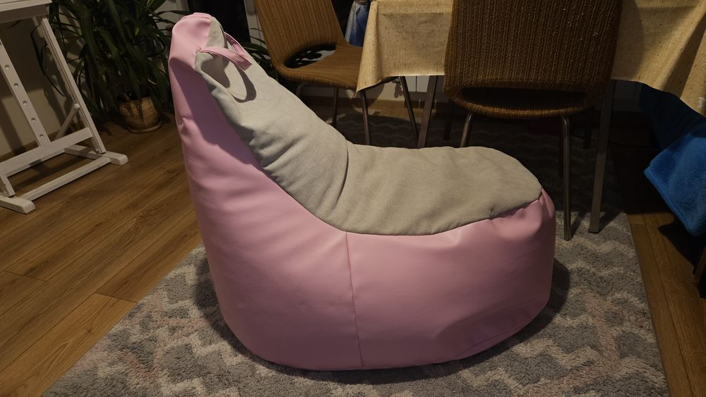 Pufa siedzisko do pokoju firmy Meblik