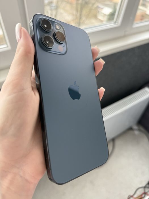 Iphone 12 pro Max на запчастини