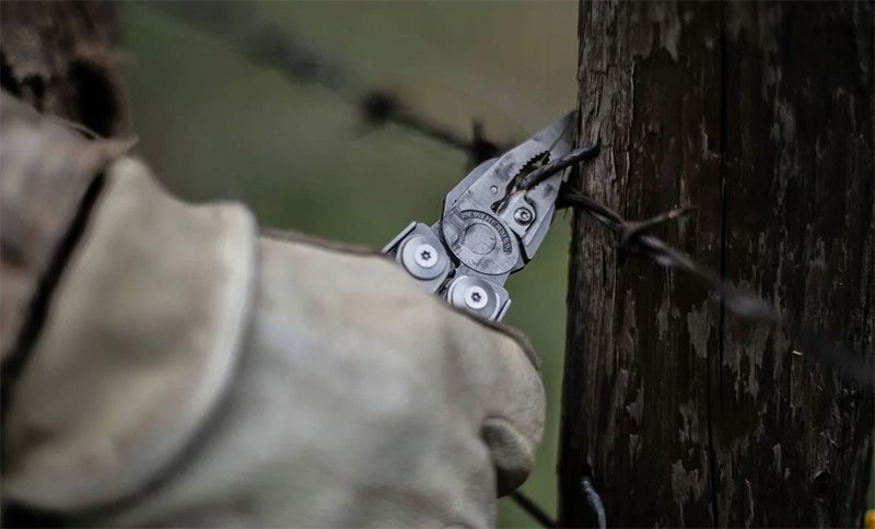 Leatherman Surge 831333 multitool 21 narzędzi wielofunkcyjnych