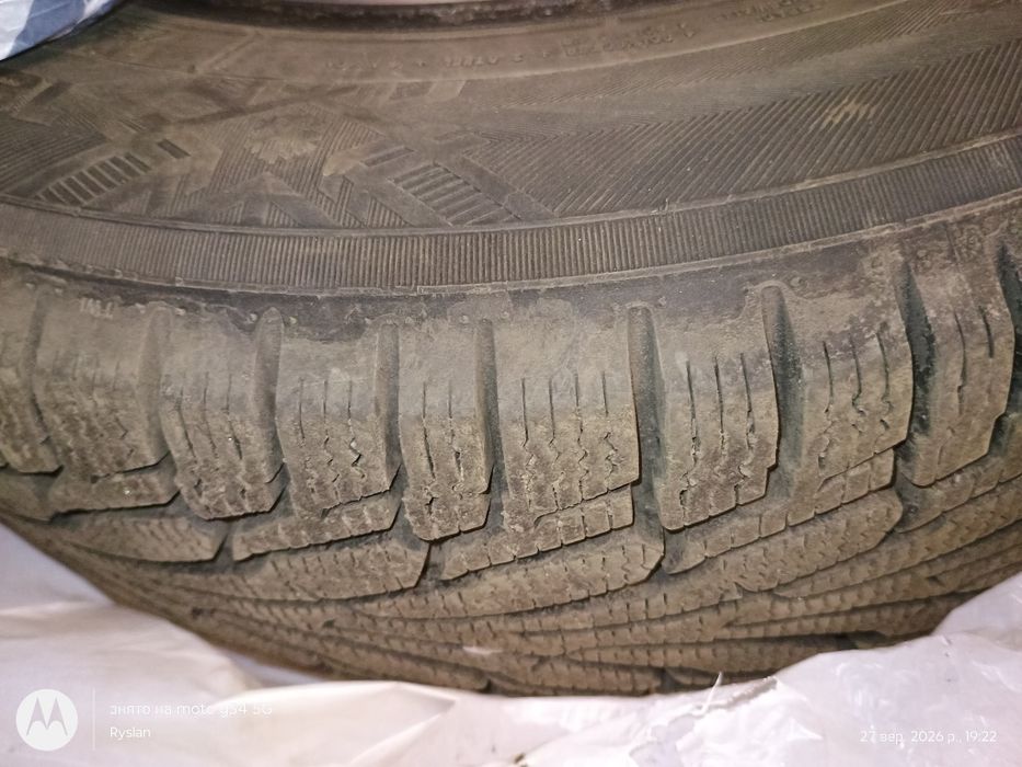 Продам резину зимову 185/70/14. Нордман. Пробіг 1000 км. Ціна 2000 грв за 2 ската
