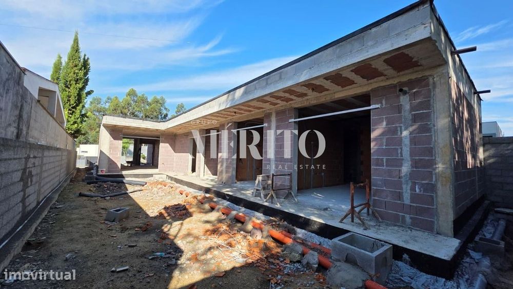 Moradia Térrea T3 à venda em Rio Covo Santa Eugénia, Barcelos