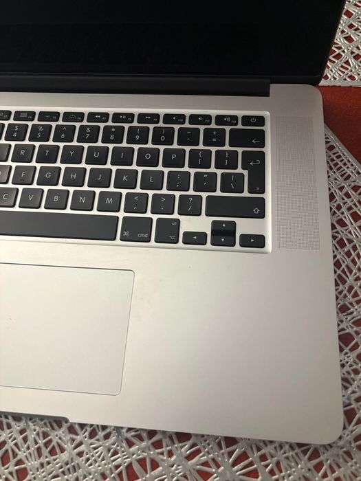 MacBook Pro  Retina 2015-2018  stan jak nowy