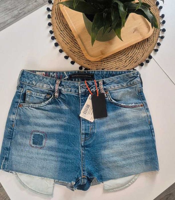 Szorty dżinsowe spodenki SuperDry