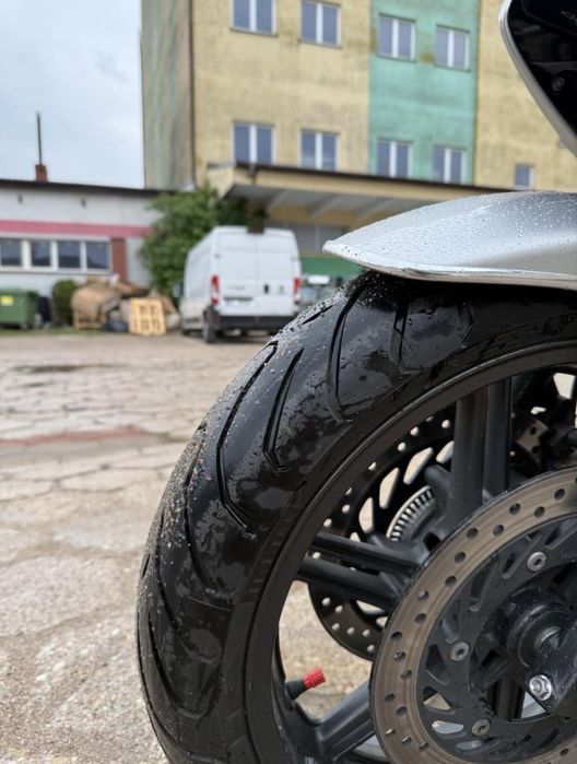 Motor szosowo - turystyczny Honda CBF600