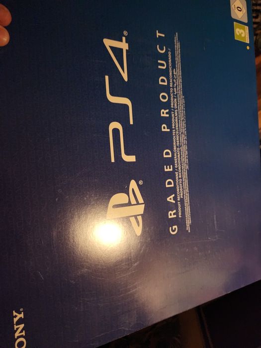 Ps4 1Tb z Padem Powystawowa