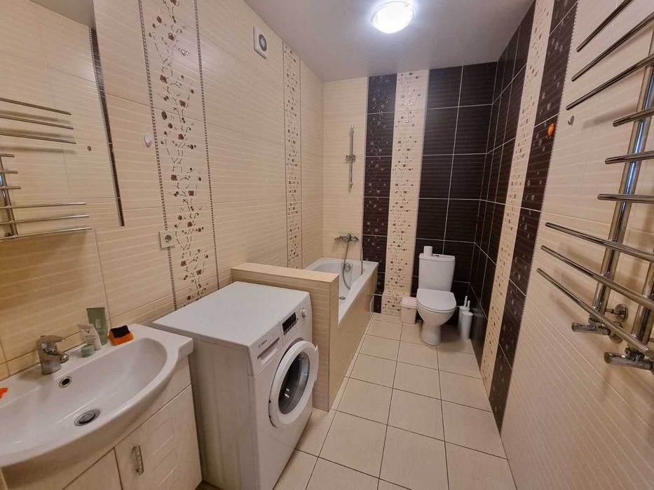 Продам 2 кім кв.вул. Сікорського 1 а ЖК Зелений острів 1