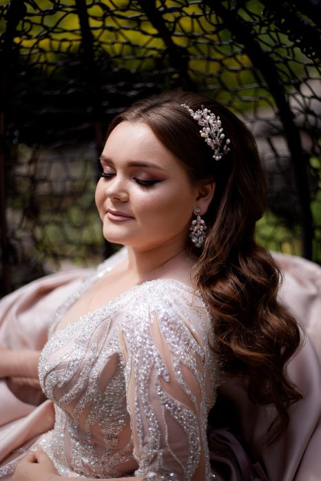 Шикарна випускна сукня, в єдиному екземплярі пошита  під замовлення