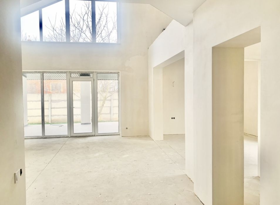 Продам Новий Будинок біля ТЦ OLD TOWN