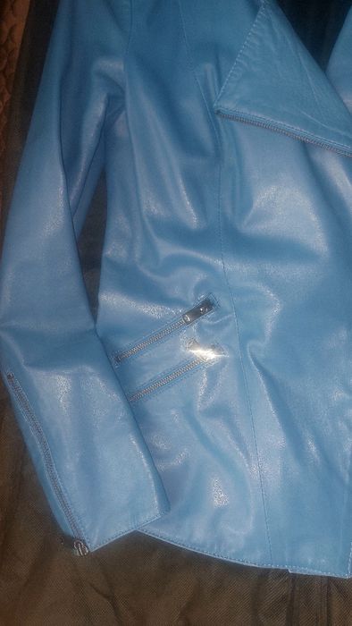 Жіноча шкіряна куртка (жакет) М