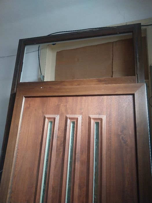 Porta exteriro em madeira/pvc