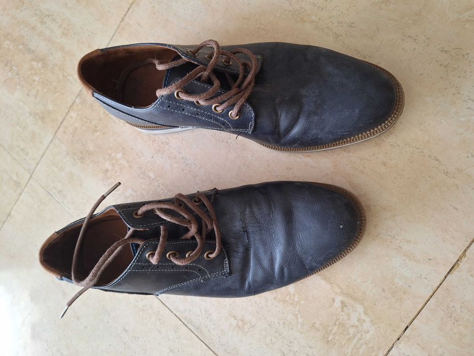 2 pares de sapatos Homem tam 41