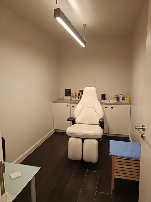 Aluga-se espaço/gabinete em Alvalade