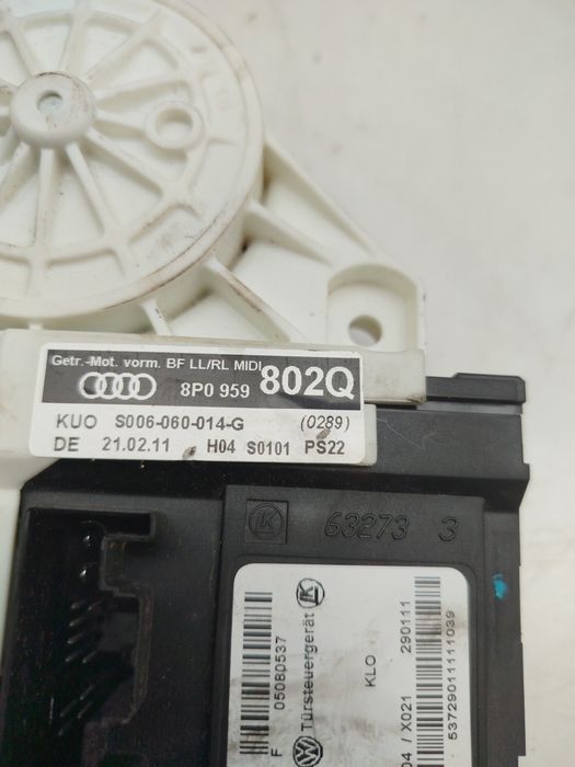 Motor vidro frente direito AUDI A3 (8P1)