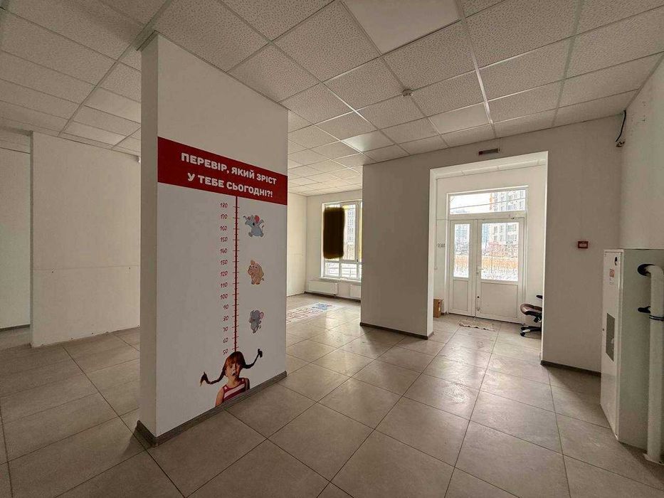 Оренда/Приміщення,108м2,фасад,2 виходи, ЖК Каховська, Киів