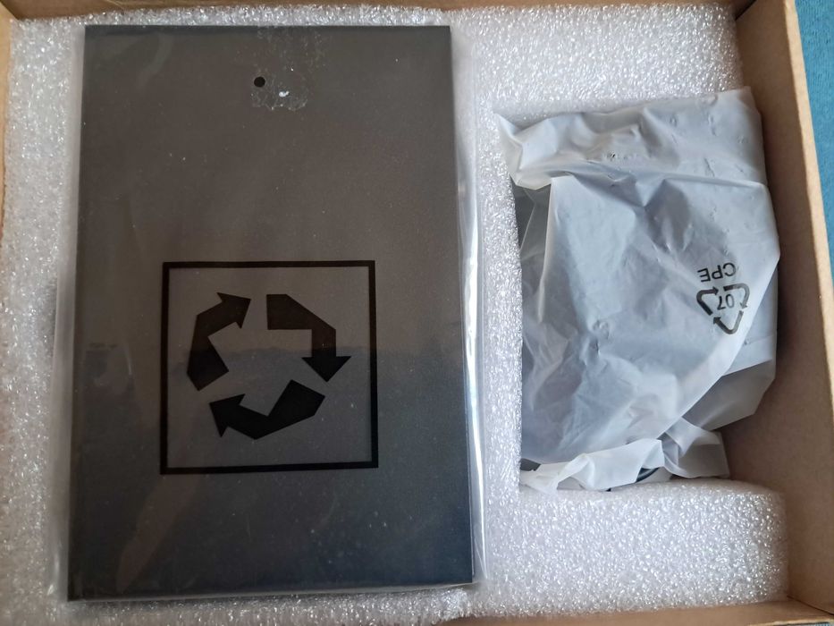 Switch zarządzalny Xikestor - nowy.