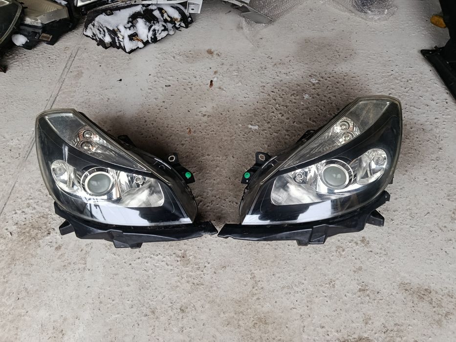 Фара ксенон ліва права  renault clio 3 RS 2005-2008