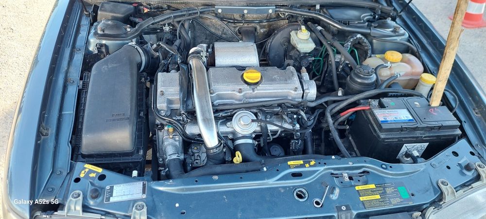 Para peças Saab 9-3 2.2TiD ano2000 vendo em mãos e envio por encomenda