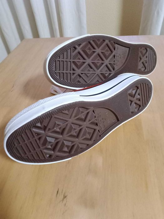 Converse Chuck Taylor NOVO
