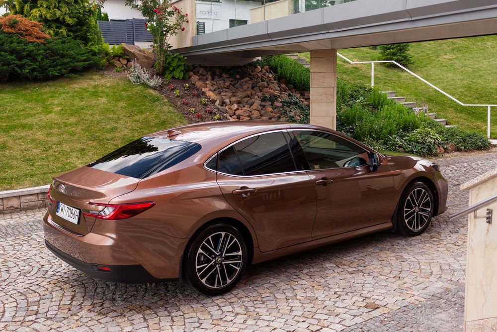 Toyota Camry  Samochód na ślub, wesele, wynajem - samochodowe-love