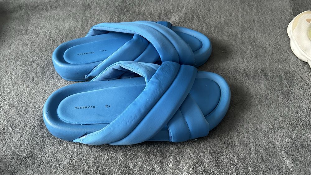 Сині сандалі Reserved розмір 39, нові