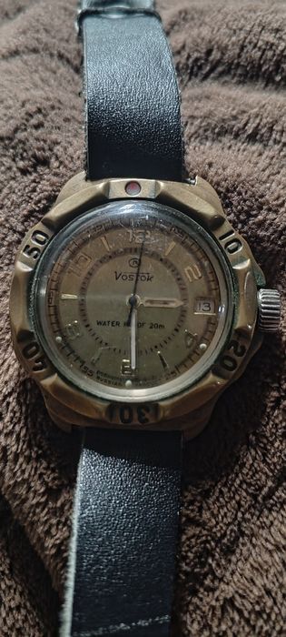 Срочно продам  механические часы