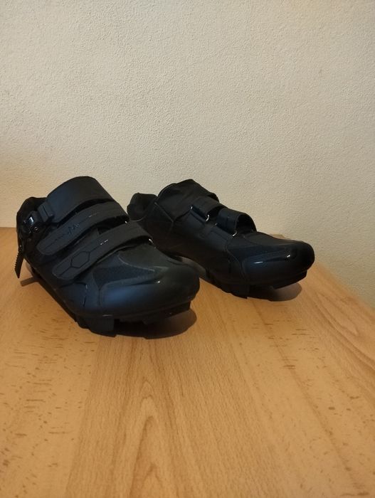 Sapatos de  ciclismo (btt)