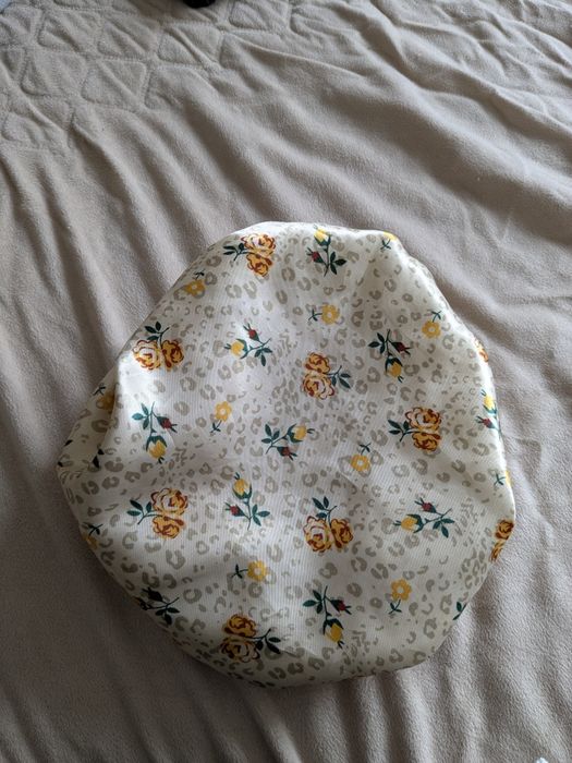 Touca cetim cabelos cacheados