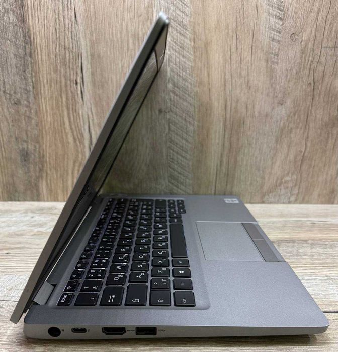 Dell Latitude 5310 - i5-10310U/16Gb/256ssd/W13.3" FHD IPS/W11 Pro