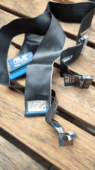 Cabos HDD ASUS para disco rígido