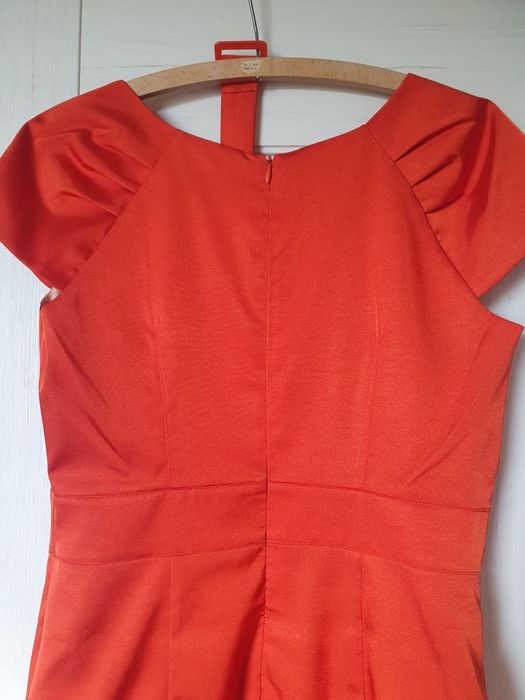 Nowa Sukienka ołówkowa De facto