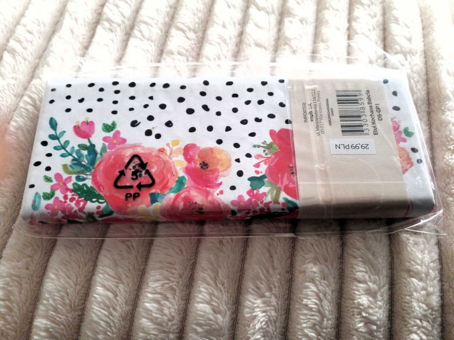 Etui na okulary - prezent na Dzień Babci