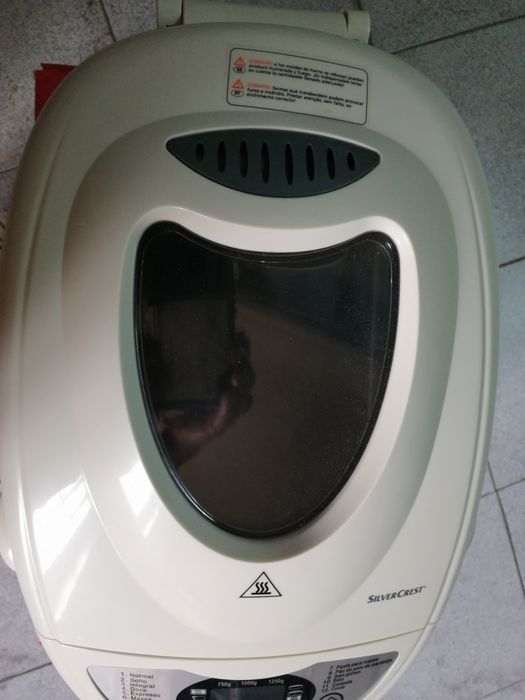 Máquina nova para fazer pão