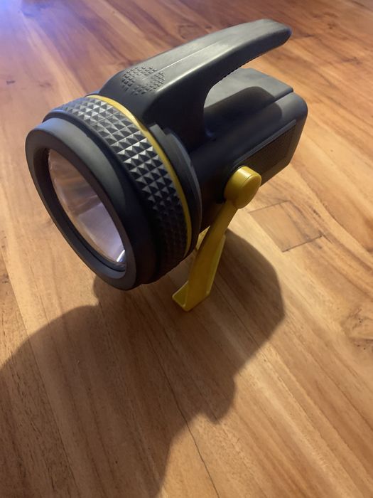 Lanterna portaril como nova