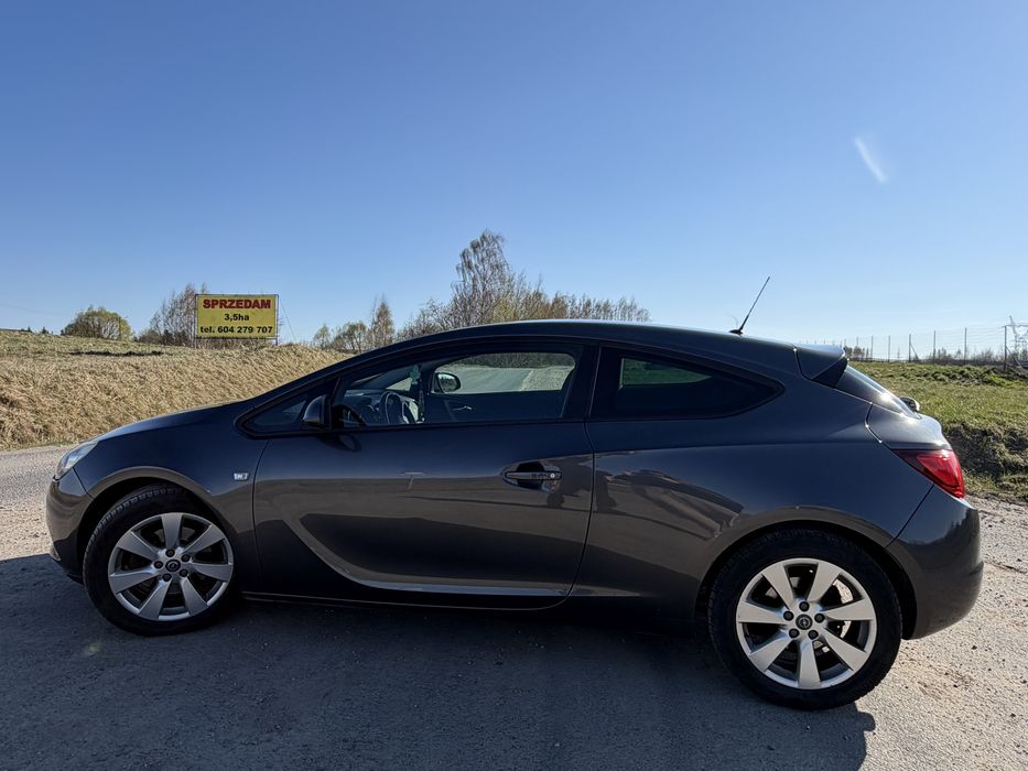Opel Atsra J GTC- 2011