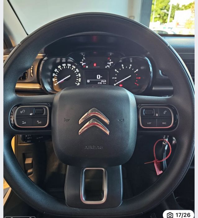 C3 citroen como Novo , estimado de familia.