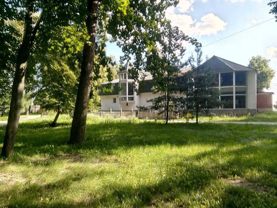 Продається комерційний об'єкт у самому центрі Дунаївців(Хмельницька область)
