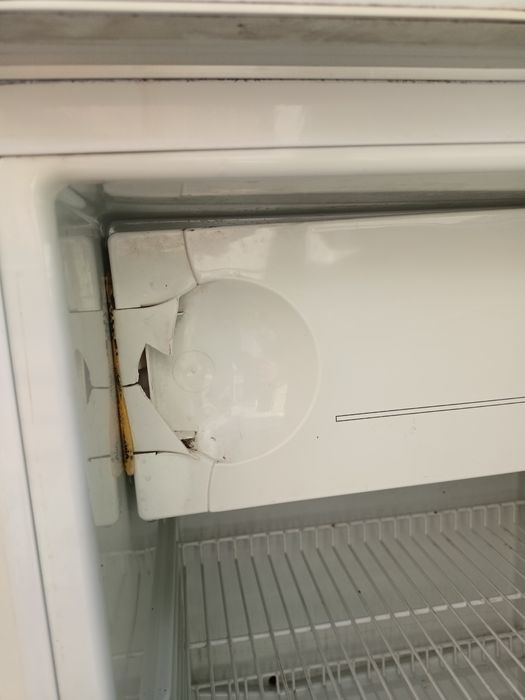 Sprzedam mała używana lodówka Polar