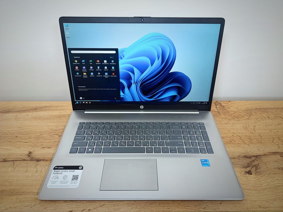 17.3 FHD IPS ноутбук HP/i3-1215U 6ядер/16GB DDR4/SSD 256GB/АКБ 0%зносу