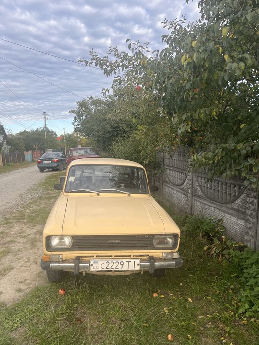 Продам москвич збереженому стані.