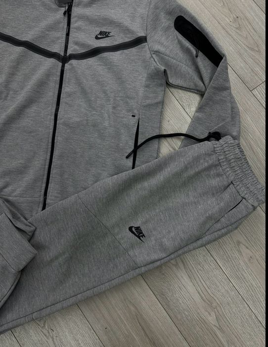 Nike tech fleece rozmiar M nowy caly komplet