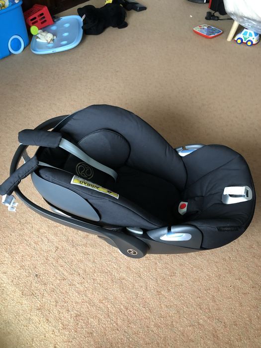 Продам Cybex Cloud Z i-Size Plus Deep Black