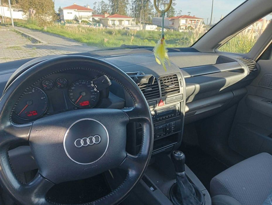 Audi A2 1.4, Ano 2000