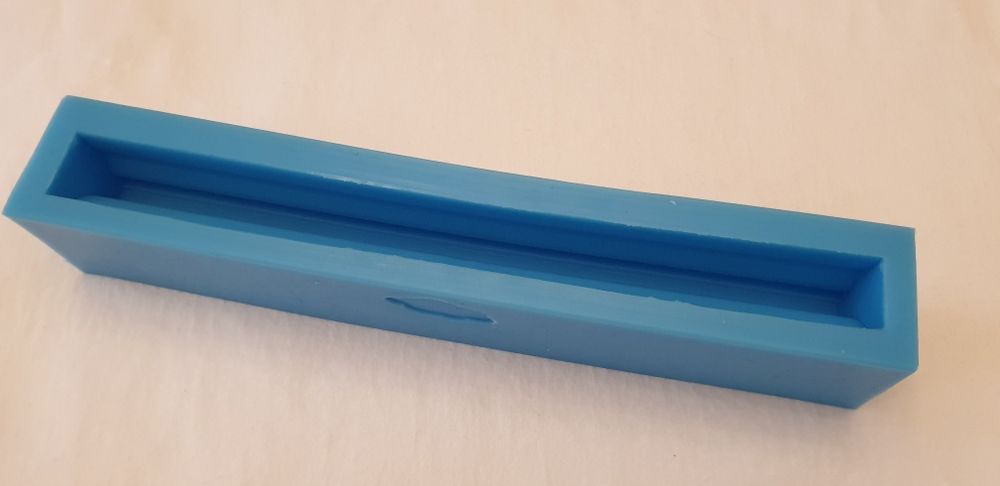 Forma foremka  silikonowa  insert do mydła pies