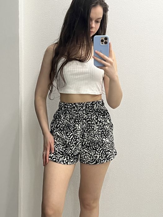 Шорти з тваринним принтом H&M