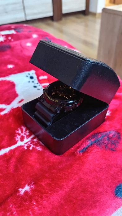 Zegarek Casio g-shock 5146 ga110gb czarny/zloty
