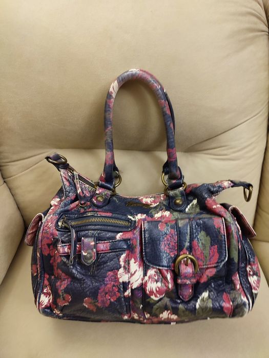 Яскрава сумка сумочка