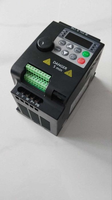 1,5kW 7A — частотний перетворювач SUSWE SU300 (220В-220В 3Ф)