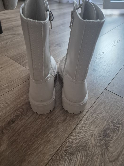Botki trapery Mohito 37 wiązane